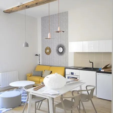 Cosy Ideally Located In The Old Town Lyon